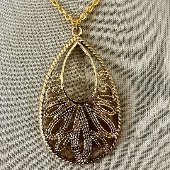 Gold Tone Teardrop Filigree Pendant Necklace - Picture 1 of 7